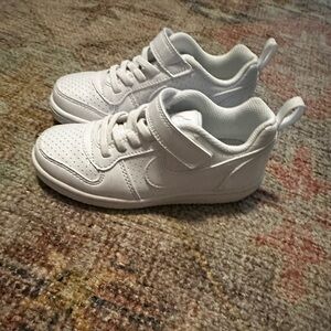 Nike court borough low little kids size 12
